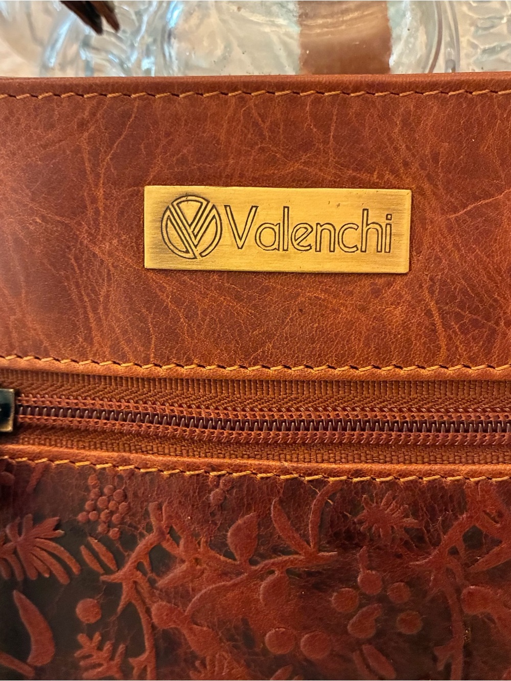 NWT Valenchi Women's Brown Tooled Leather Crossbody Bag with Floral Detail - Picture 9 of 16